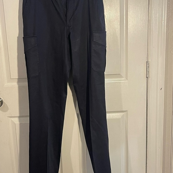 Blauer Men's Navy Cargo Pants - Picture 2 of 13